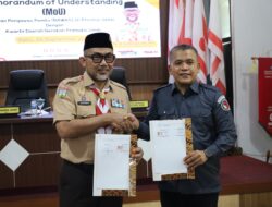 Bangun Sinergitas Pengawasan Partisipatif, Bawaslu Teken MoU Dengan Kwarda Pramuka Jambi