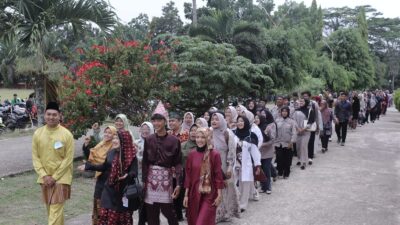 Pawai Budaya Dan Bazar Makanan Khas Daerah Meriahkan Dies Natalis Universitas Merangin Ke-3