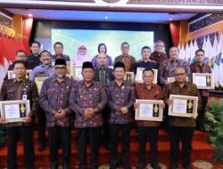 Panenganugerahan Keterbukaan Informasi Publik,KI Jambi Beri Penghargaan ke Badan Publik di Jambi