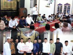 Ketua DPRD Sungaipenuh Safari Ramadhan di Masjid Baiturrahim