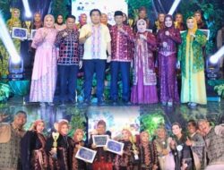 Ketua DPRD Sungai Penuh Hadiri Penutupan Parade Batik Kreasi dan Lomba Lagu Daerah