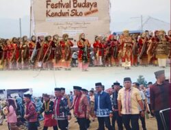 Ketua DPRD Sungai Penuh Hutri Randa Hadiri Kenduri Sko Lima Desa Tanjung Pauh Mudik